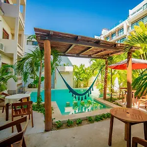 san-vicente.tulum-hotels.net/